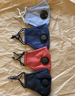 Mask Pack of 100 each come with two filters