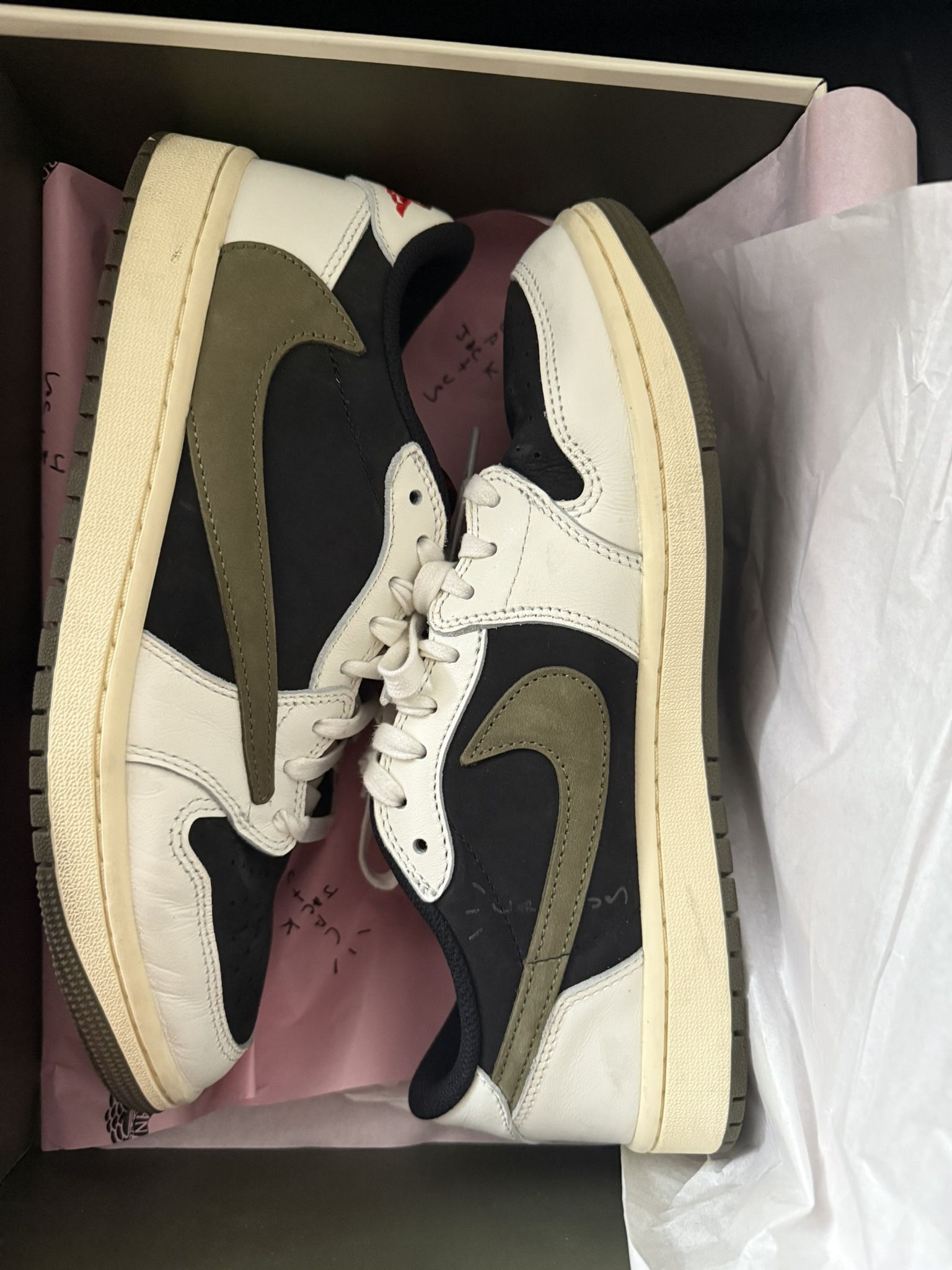 Travis Scott Jordan 1 Low Size 10.5 Olives