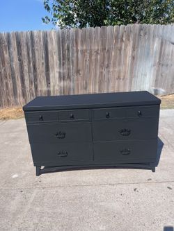 Dresser 53”W x 20”D x 32”H