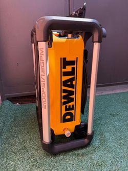 DEWALT 2100 PSI 1.2 GPM 13 Amp Electric Pressure Washer with Internal Equipment Storage