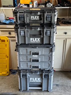 Flex stack toolbox with roller
