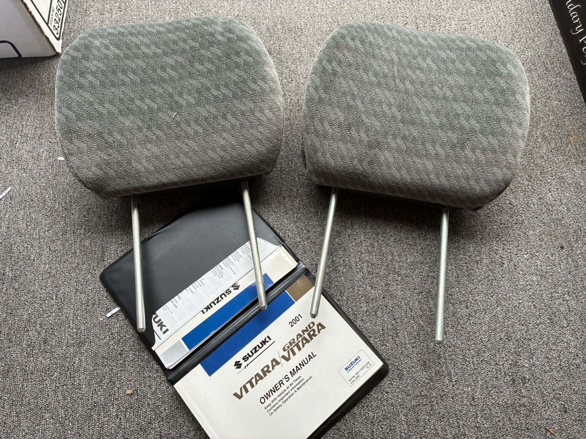 2001 Suzuki Headrests & Manual 