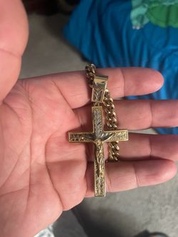 Cadena cubana con medalla 10k—- Cuban chain and pendant