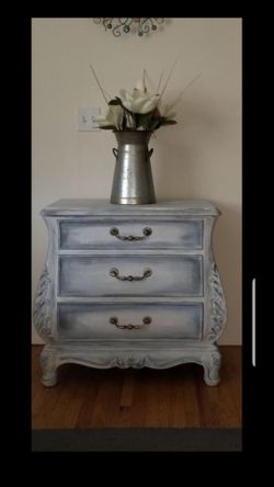 Chest of Drawers