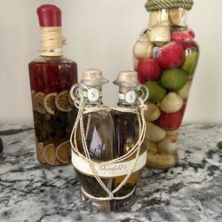 Cuisine collection kitchen bottle decor - set of 3