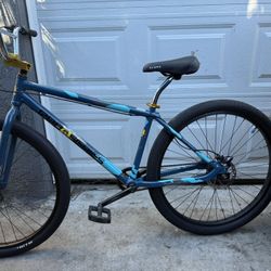 29’ Gt pro series super clean ready to ride , No trades .!