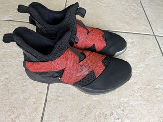 Nike Lebron James XII Basketball Shoes Black/Red Size 12 Men