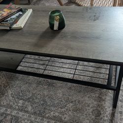 Dark brown Coffee Table With Shelf