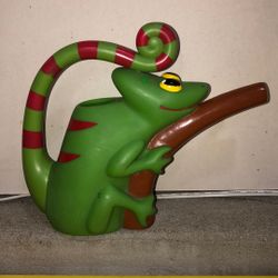 Melissa & Doug Sunny Patch Camo Chameleon Watering Can