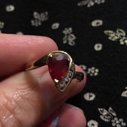 10k natural ruby and diamond ring 