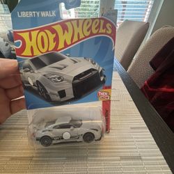 Gtr Hot Wheels 