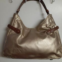 LIZ CLAIBORNE GOLD HANDBAG/Purse 
