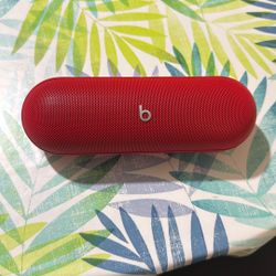 Beats Pill 