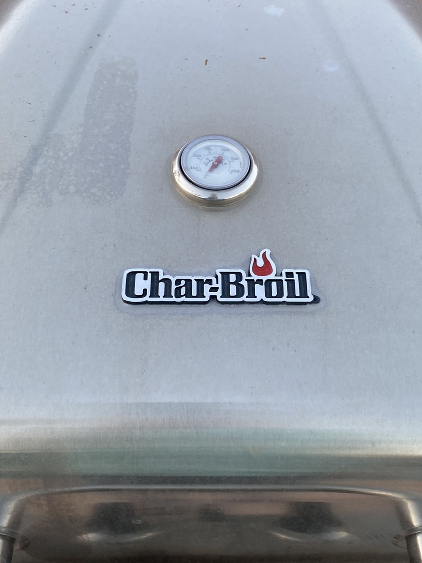 Propane BBQ Char Broil 2 Burner Gas Grill