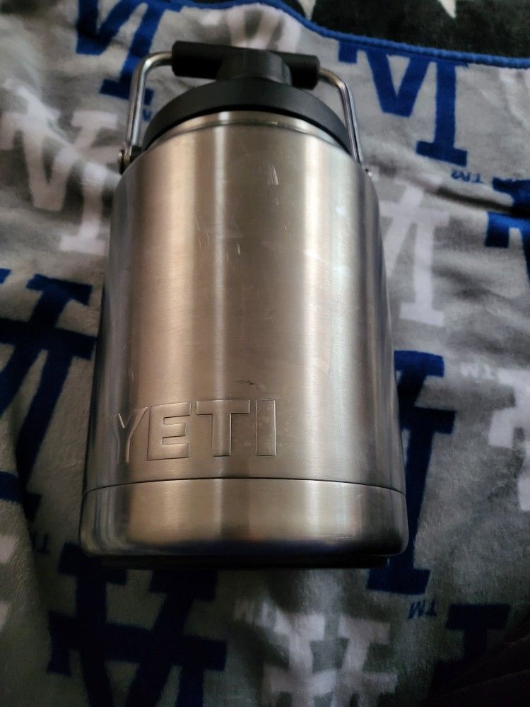Yeti Half Gallon Jug