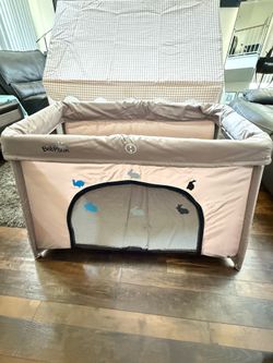 Travel crib