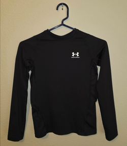 Under Armour - Heat Gear - Boys - Medium - Tech Performance Shirt - Fitted - Long Sleeve - Polyester - Black