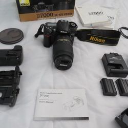 Nikon D7000  - Lens & Accessories 