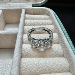 14k White Gold Vintage Wedding Ring