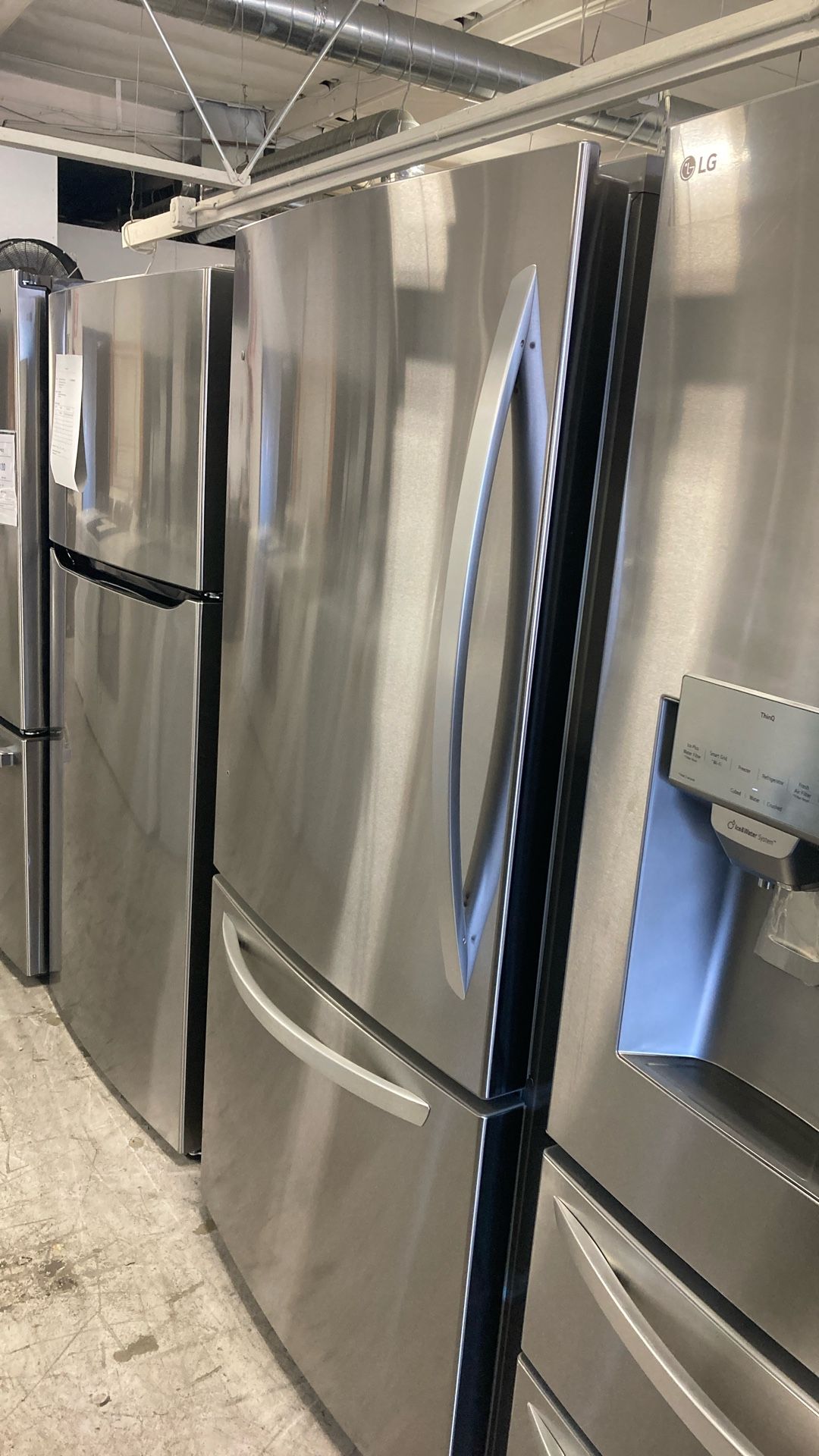 Bottom Freezer Refrigerator 