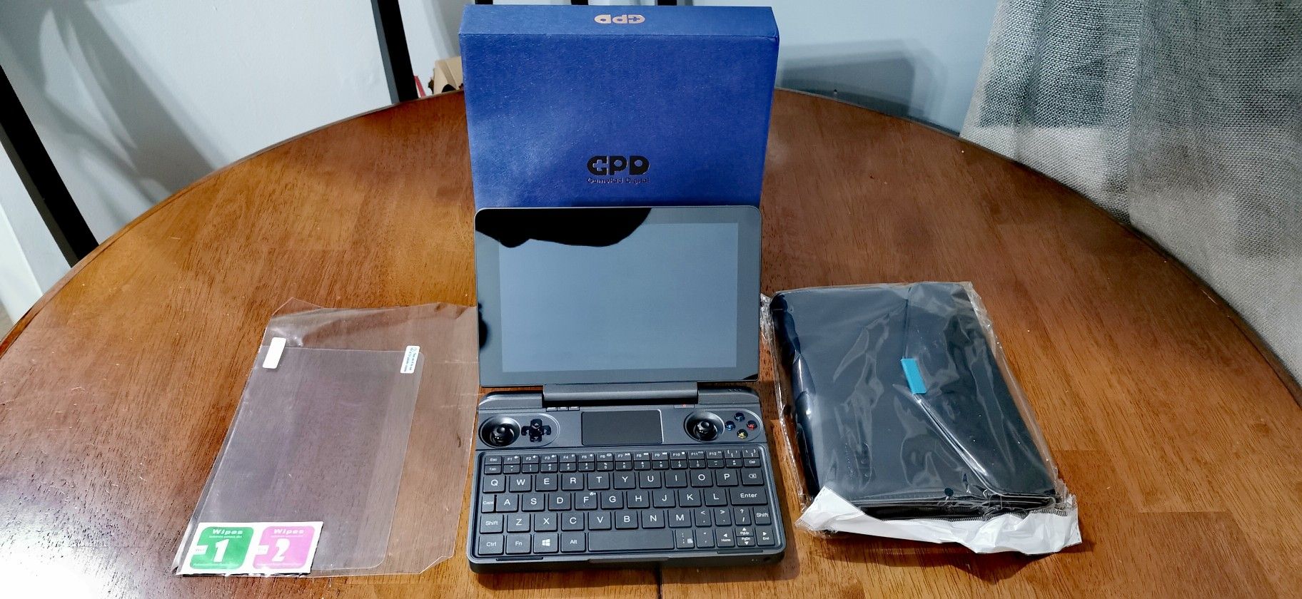 GPD WIN MAX Mini Gaming Laptop - 16GB RAM i5-1035G7