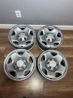 4 OEM Toyota Tacoma 16" Steel Wheels with Center Caps (6x139.7) (OBO)