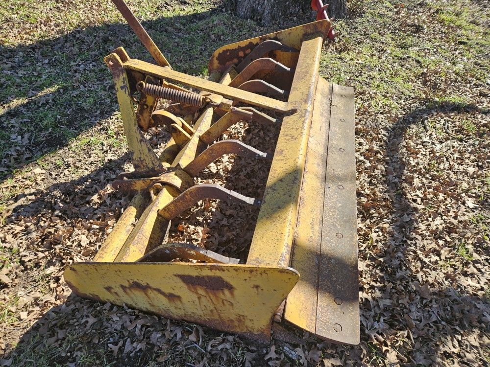Gannon 6ft Heavy Duty Box Blade With All Hand Controlled Rippers & Tractor Rhino 5ft Heavy Cutter With Chains
