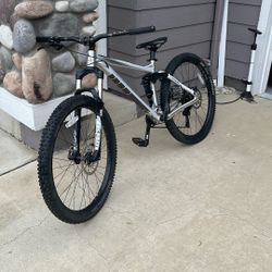 Upgraded Fuji Mountain Bike Full Suspension 