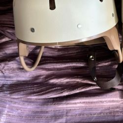 Helmet To Protect Head 