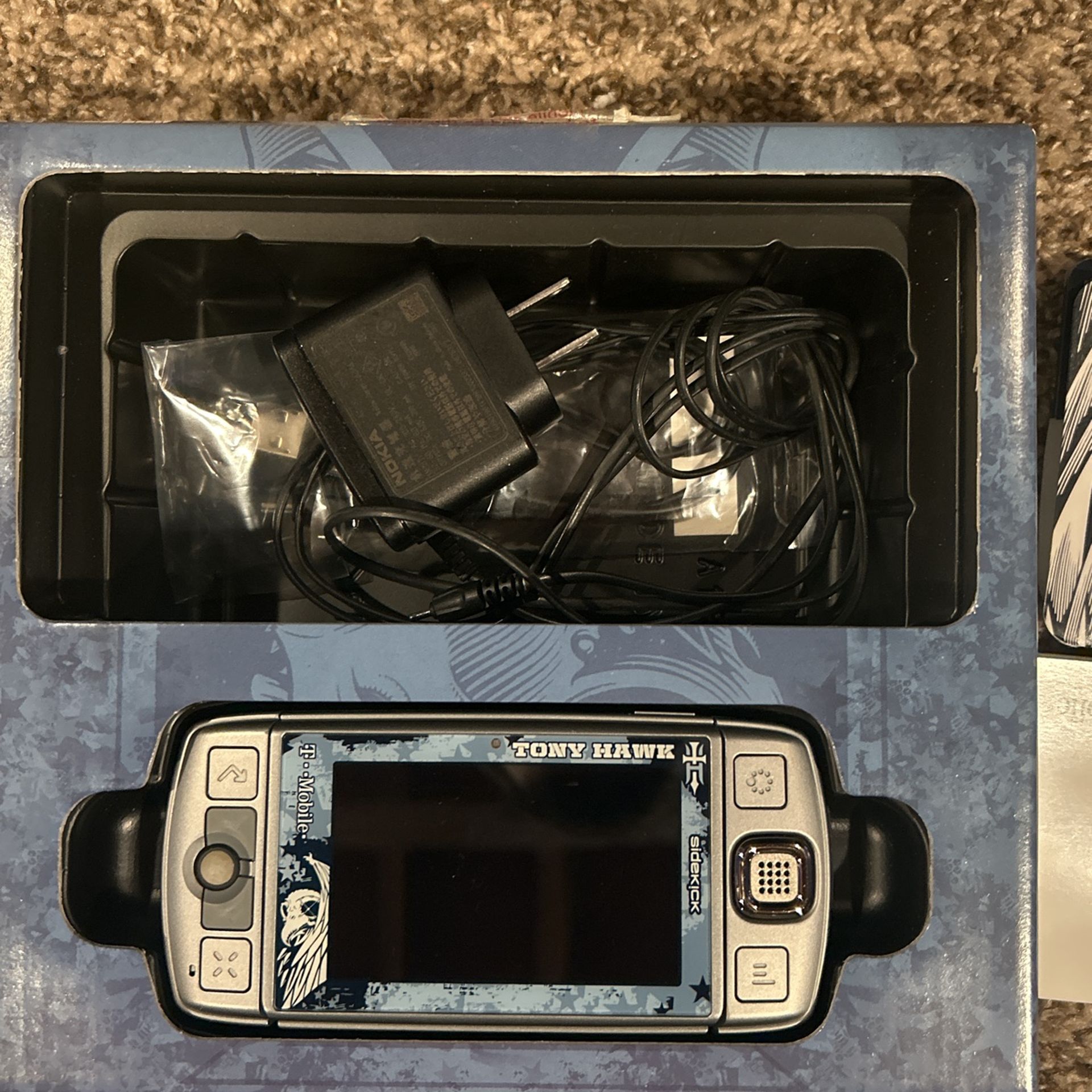 T-mobile Sidekick Tony Hawk Edition