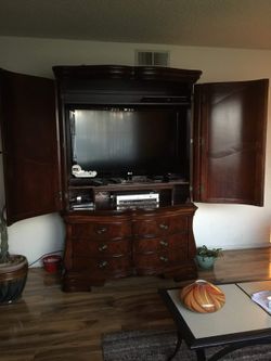 Armoire - Entertainment Center