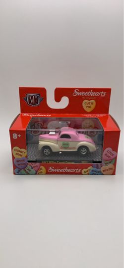 M2 Machines 1941 Willys Coupe Gasser Sweethearts Edition