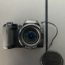 Nikon CoolPix L105 digital camera