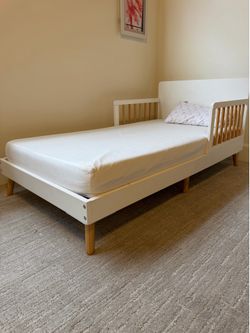 Toddler Bed Frame + Mattress