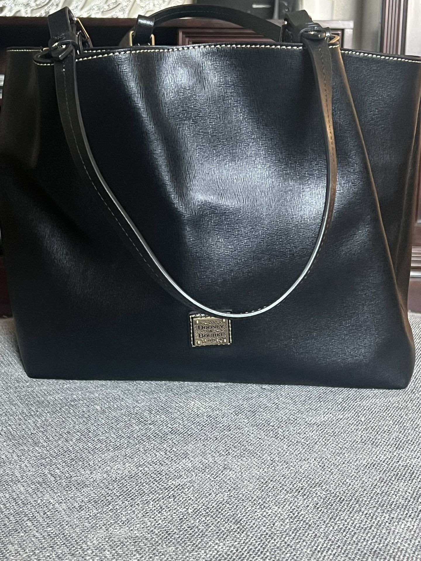 Dooney & Bourke Black Purse