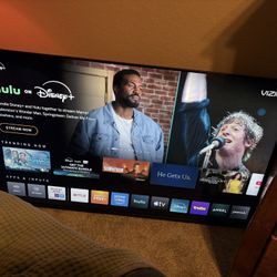 55” Vizio Smart TV with Remote – Great Condition 📺