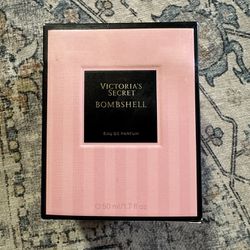 Victorias Secret Bombshell Perfume