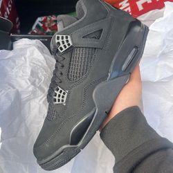 Jordan 4 Black Cat Grade School(5y)