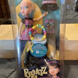 ‘CLOE’  Bratz True Hope Doll   Cancer Awareness doll collection 