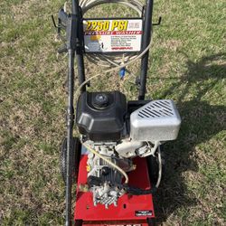 Generac 2250 PSI Pressure Washer / Power Washer 