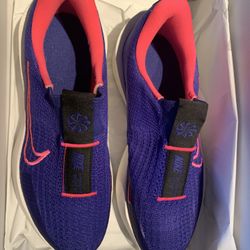 Women’s Nike shoes 