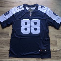 Lamb Cowboys Nike Jersey Size Medium And Large 