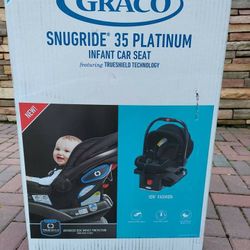 Graco Snugride 35 Platinum  Infant Car Seat