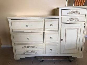 Changing table/ dresser.