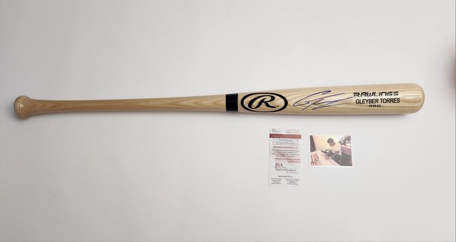 Gleyber Torres Signed Autograph New York Yankees Rawlings Pine Bat (JSA COA)