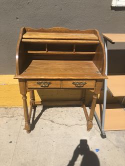 Rolling top desk