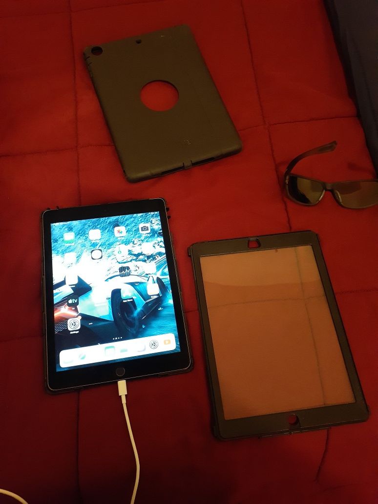 iPad air 2 32gb wifi and cellular support services with outer box