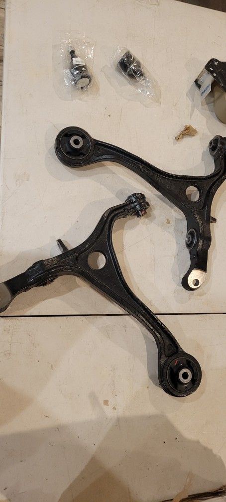 03-07 Honda Accord, 04-08 Acura TSX Front Lower Control Arms