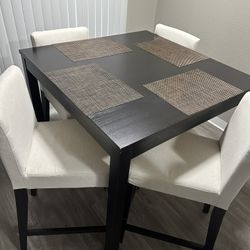 High Height Table With 4 Chairs 