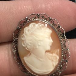 Italian Sterling Silver Shell Cameo Brooch / Pendent